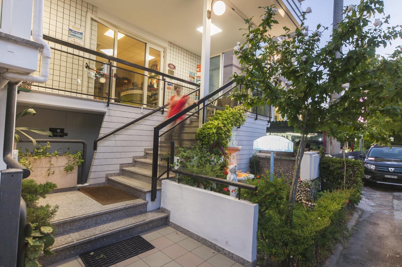 Hotel Latini Rimini Luaran gambar